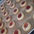 Cooksnap dari Dewi Sri Krisna Kusumawati untuk resep Strawberry Thumbprint Cookies Devina Hermawan