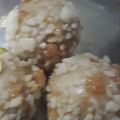 Rajni2 का कुकस्नैप जब उन्होंने मावा ड्राई फ्रूट लड्डू (Mawa dry fruit laddu recipe in Hindi) बनाया था।