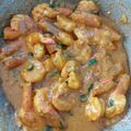 Cooksnap Dhia Dhia semasa beliau membuat Udang buttermilk.