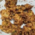 Somi Ali's cooksnap of when they made Palak or onion pakora.
