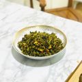 Cooksnap rahami rahim semasa beliau membuat Cendawan Sisir Goreng Telur.
