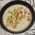 Viola Zsizsik Cooksnap-ja, amikor elkészítette a(z) Fokhagyma krémleves receptet.