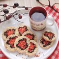 Cooksnap Frielingga Sit semasa beliau membuat Biskut kelapa.