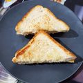 Chandra kamdar का कुकस्नैप जब उन्होंने मलाई सैंडविच(MALAI SANDWICH RECIPE IN HINDI) बनाया था।