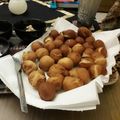 Cooksnap από Afrodity Kalpakidou στη συνταγή Καστανιόλε, βενετσιάνικα λουκουμαδάκια για το καρναβάλι