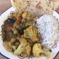 El cooksnap de Mabi cuando hizo Curry vegano con garbanzo, arroz basmati y pan de pita.
