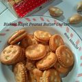 Cooksnap Elmi Kitchen_354 semasa beliau membuat Biskut/Roti Kering Kapit Dodol.
