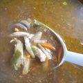 Gábor Bodri Cooksnap-ja, amikor elkészítette a(z) 🍲 Kínai leves, gyömbéres, fokhagymás receptet.