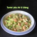 Cooksnap Dapur Yusfarisyia semasa beliau membuat Labu Air Tumis Udang.