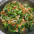 Cooksnap dari Diniati Juliana Zulhawa untuk resep Urap Sayur (versi tumis) lebih gurih dan tahan basi