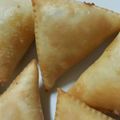 صورة من براءة هلال ، شاركها بعد تجربة وصفة سمبوسة جبن سريعة التحضير😄✌