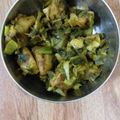 Vanika Agrawal's cooksnap of when they made sig's Saag Aloo (spinach and potatoes).