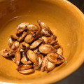 El cooksnap de César Grau Rodríguez cuando hizo SNACK Con semillas de Calabaza🍁🍠Tostadas...!.