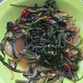 Cooksnap dari Tia Ayu Muninggar untuk resep Tumis kangkung terasi saos tiram