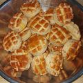 Zsuzsi Sándor Cooksnap-ja, amikor elkészítette a(z) Tepertős pogácsa receptet.