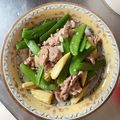 菜菜 的 肉片炒甜豆 cooksnap