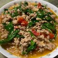 闕琪琪 的 泰式打拋豬～馬上扒完二碗飯！ cooksnap