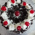 Sadhana Parihar का कुकस्नैप जब उन्होंने ब्लैक फॉरेस्ट केक (black forest cake recipe in Hindi) बनाया था।
