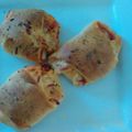 amyhernandez131's cooksnap of when they made Pillsbury croissant pizza.