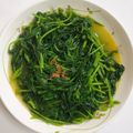 愛吃的小芸 的 油蔥拌地瓜葉 cooksnap