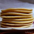 Cooksnap FiDy semasa beliau membuat Pancake Gebu non stick pan 🥞.