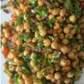 Pratima Dwivedi का कुकस्नैप जब उन्होंने चने की चाट (chane ki chaat recipe in Hindi) बनाया था।