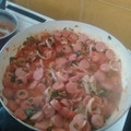 El cooksnap de Wendy Martir cuando hizo Salchichón en salsa de tomate.