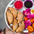 vandana का कुकस्नैप जब उन्होंने सूजी मावा करंजी(suji mawa karanji recipe in hindi) बनाया था।