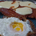 El cooksnap de Anna Bella alias Moni Argento cuando hizo Milanesa a la napolitana con papas fritas y huevo.