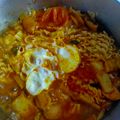 Cooksnap Afifah Adilah semasa beliau membuat Maggi Kari Pior.