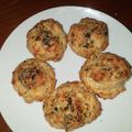 cchunt526's cooksnap of when they made Cheesy Garlic Butter Biscuits.