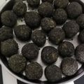 Pooja Sharma का कुकस्नैप जब उन्होंने तिल लड्डू (til Laddu recipe in Hindi) बनाया था।