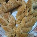 صورة من ام علوش 😍 ، شاركها بعد تجربة وصفة معجنات مشكلة 😋😋