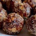 Kirtee Vadgama's cooksnap of when they made ખજૂર ડ્રાયફ્રૂટ લાડુ (khjur dryfruit laddu Recipe In Gujarati).