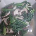 楊紫琳 的 鮮香菇炒A菜 cooksnap
