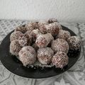 Sinkler Zsuzsa Cooksnap-ja, amikor elkészítette a(z) Keto kókuszgolyó (Ketogén) receptet.