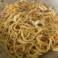 Cooksnap Nuraliyah Mn semasa beliau membuat Spagheti Oglio.