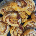 El cooksnap de Anna Vidal cuando hizo Rollitos de bacon, queso y philadelphia 🍕🥓🧀.