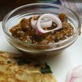 Vaishakhi Vyas's cooksnap of when they made કાઠિયાવાડી તુવેર ના ટોઠા સાથે કુલચા અને બ્રેડ.