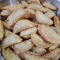 Geeta Rani Sharma's cooksnap of when they made Mava stuff Gujiya.