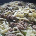 El cooksnap de Yecka Anchia cuando hizo Fideos en salsa blanca con carne molida.