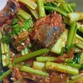 รูป Cooksnap ของ Suphawinee Petyog เมื่อเขาทำ กวางตุ้งฮ่องเต้ผัดน้ำมันหอยปลากระป๋อง