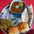  Chef Richa pathak. का कुकस्नैप जब उन्होंने मिसल पाव(misal pav recipe in hindi) बनाया था।