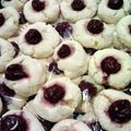 monkeyfufu's cooksnap of when they made Lazy, Melt in Mouth Butter & Milk Cookies.