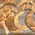 Vámos Viktória Cooksnap-ja, amikor elkészítette a(z) GYORS VAJAS KIFLI 🥐🥐🥐🥐 receptet.
