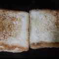 Seema Singhal का कुकस्नैप जब उन्होंने वेज मायोनिस सैंडविच (veg mayonnaise sandwich recipe in Hindi) बनाया था।