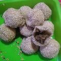 Cooksnap dari Holly Muetz untuk resep Onde Onde wijen isi kacang ijo kupas,ga meletus