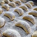 Margit Soborné Horváth Cooksnap-ja, amikor elkészítette a(z) Dióval töltött hókifli gluténmentesen receptet.