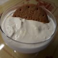 Cooksnap από nitsa στη συνταγή Εύκολο γλυκό ψυγείου με γιαούρτι & λεμόνι