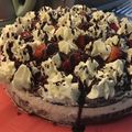 Timcsi Cooksnap-ja, amikor elkészítette a(z) Epres fehércsokoládés-mascarponés vörösbársony torta receptet.